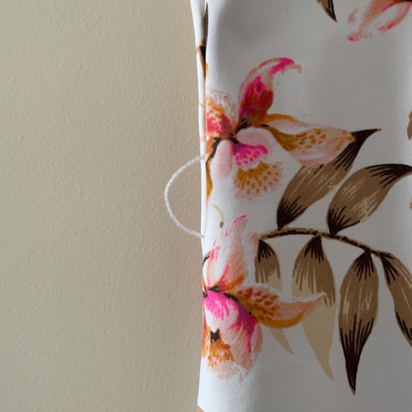 Billabong Low Back Tropical One Piece - NWT! Large - Picture 6 of 12